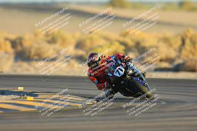 media/Nov-17-2024-CVMA (Sun) [[1fec520723]]/Race 18-Supersport Middleweight/